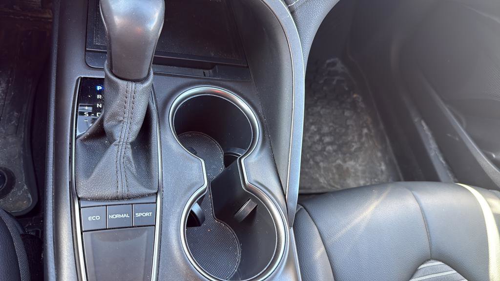 Used 2022 Toyota Camry SE image 21