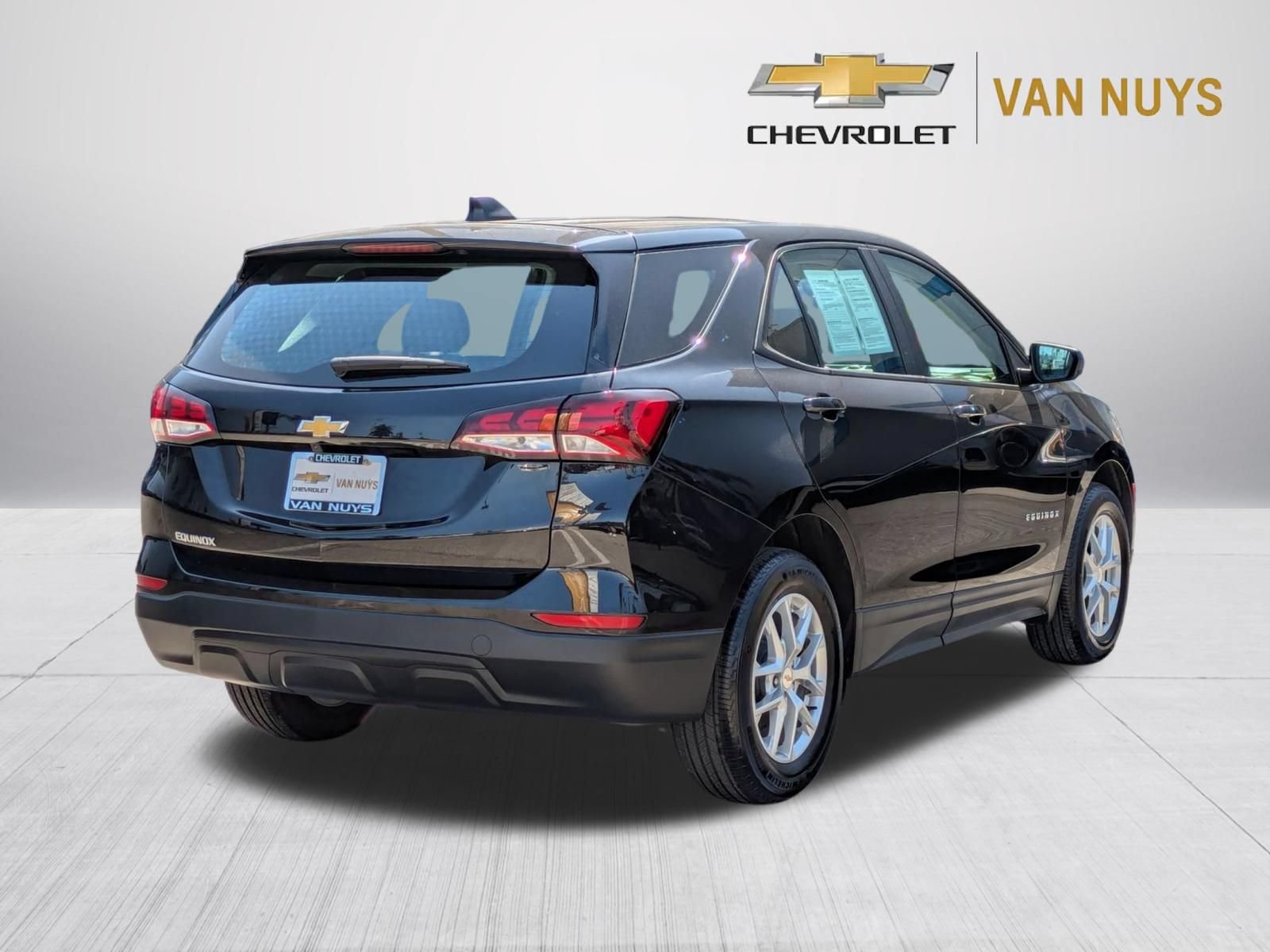 Used 2023 Chevrolet Equinox LS FWD image 5