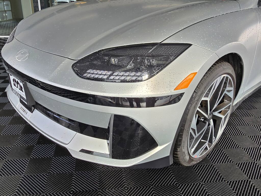 New 2025 Hyundai Ioniq 6 SEL image 11