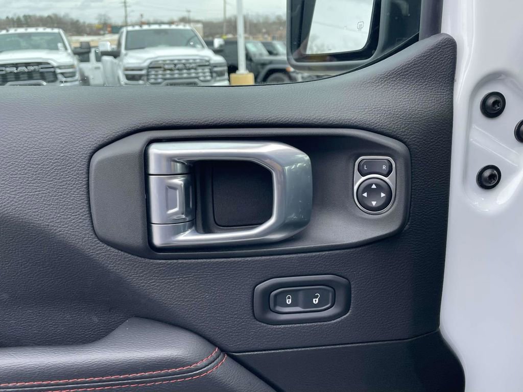 Certified 2022 Jeep Wrangler Unlimited Rubicon w/ Cold Weather Group image 24