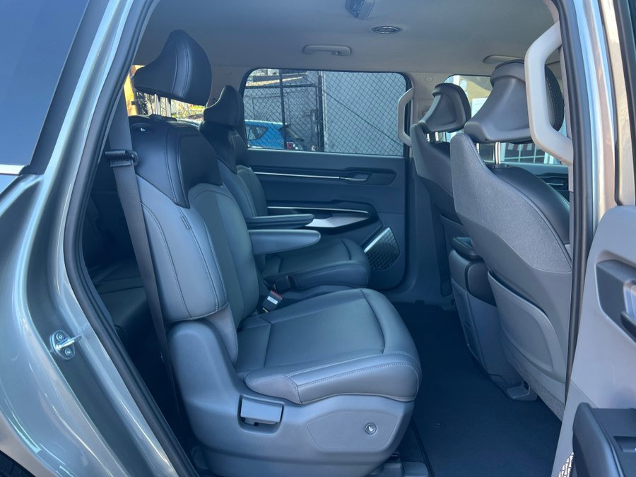 Used 2024 Kia EV9 Light Long Range image 44