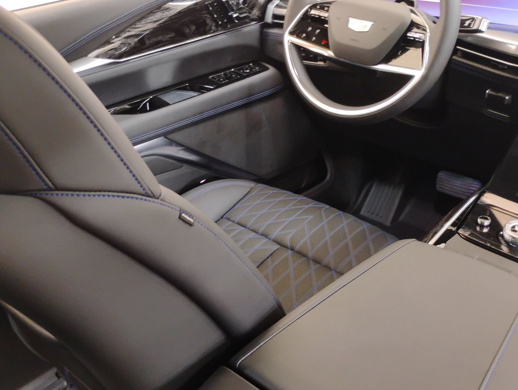 New 2026 Cadillac Escalade IQ Sport 1 w/ LPO, Floor Liner Package image 4