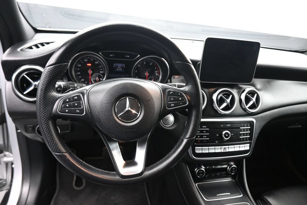 Used 2020 Mercedes-Benz GLA 250 4MATIC image 14