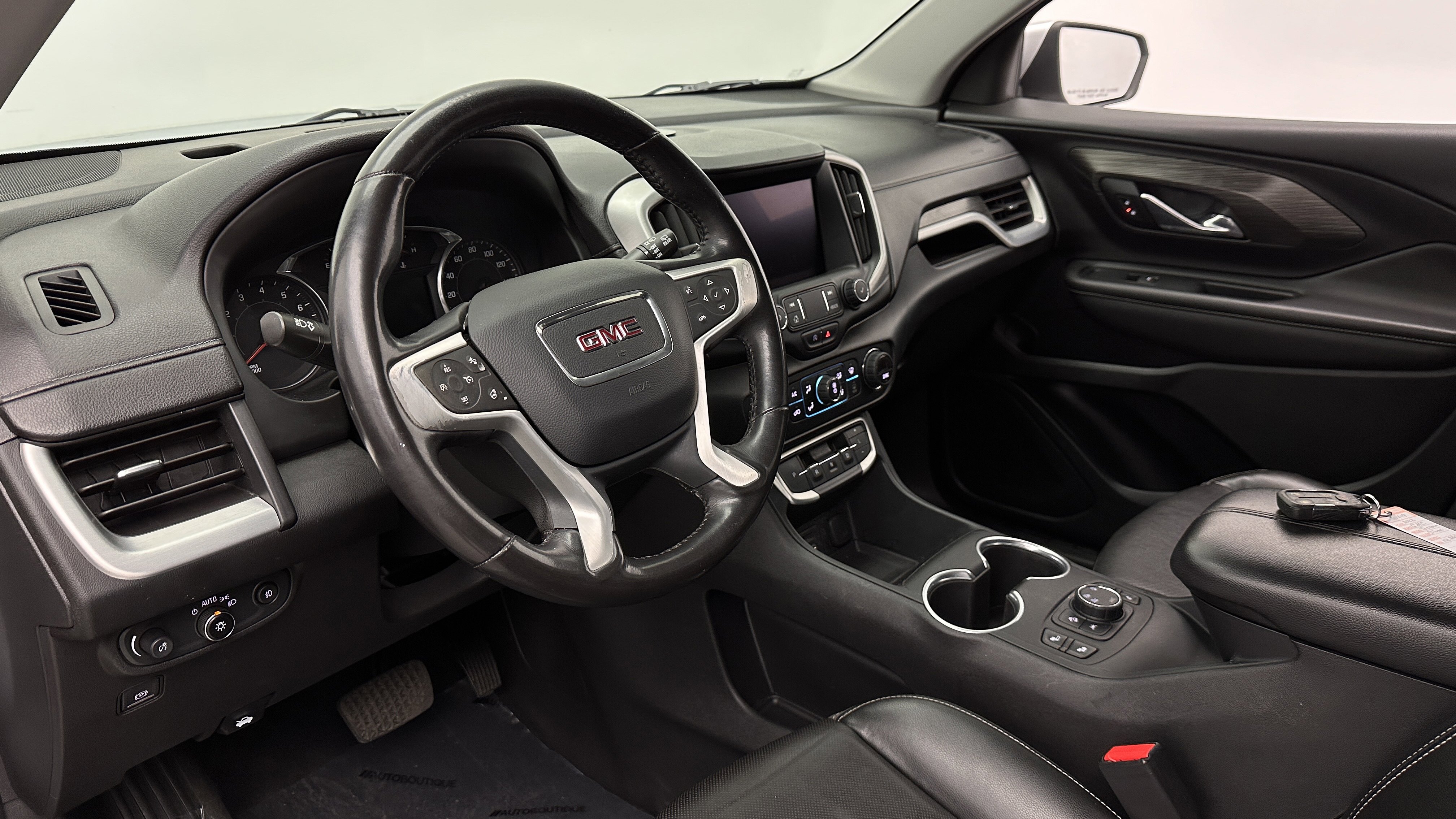 Used 2022 GMC Terrain SLT image 8