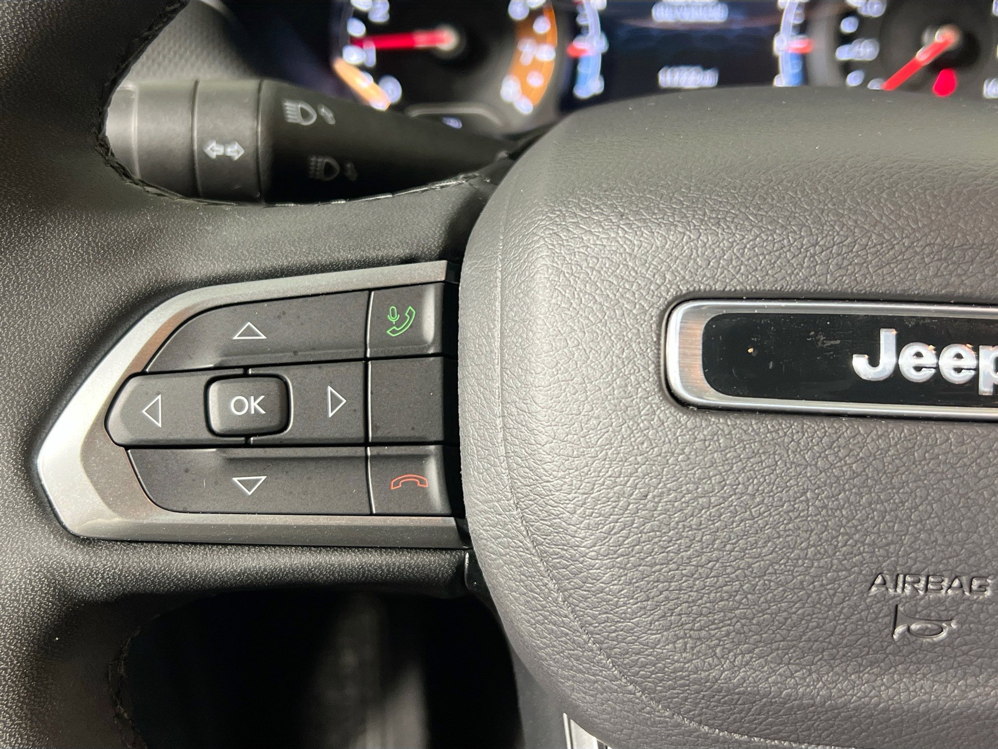 Used 2024 Jeep Compass Latitude w/ Convenience Group image 18