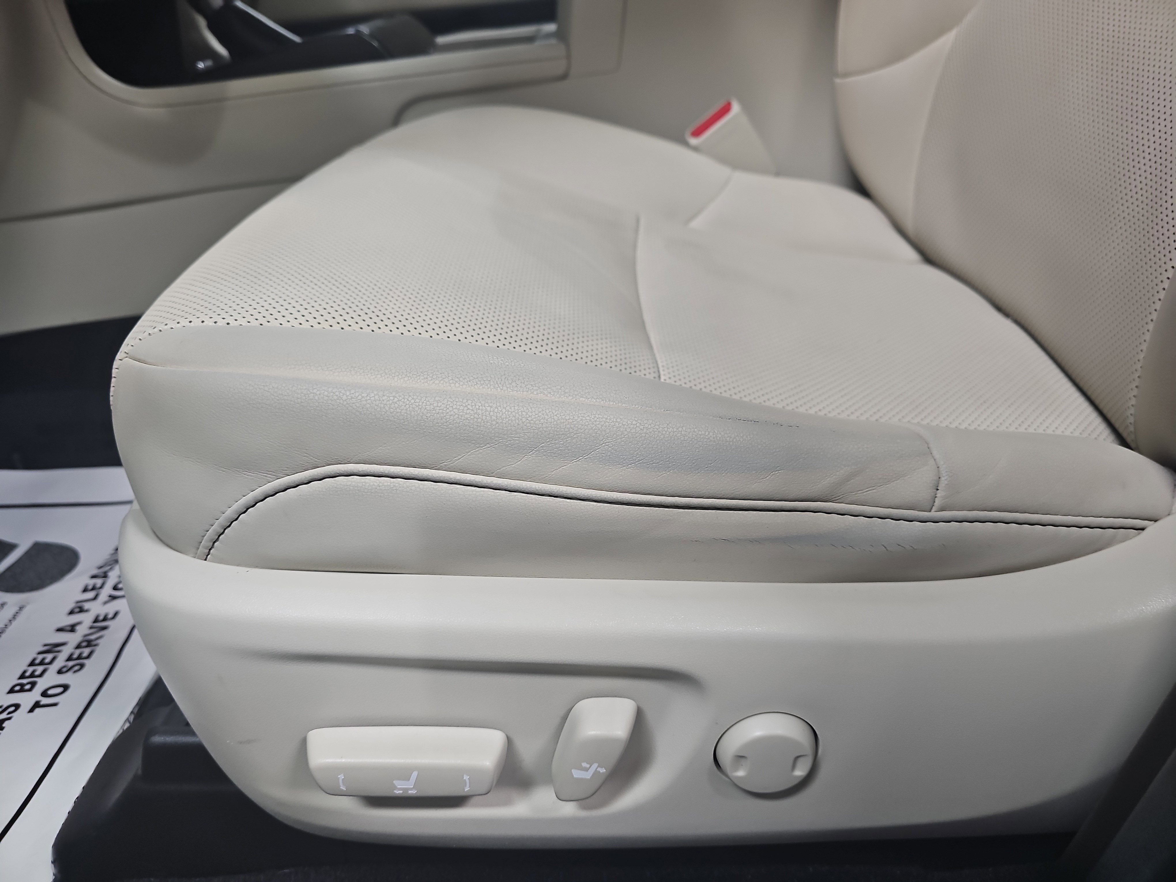 Used 2023 Lexus GX 460 Premium image 30