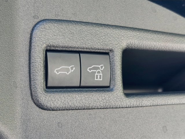 Used 2026 Toyota bZ AWD/4WD image 13