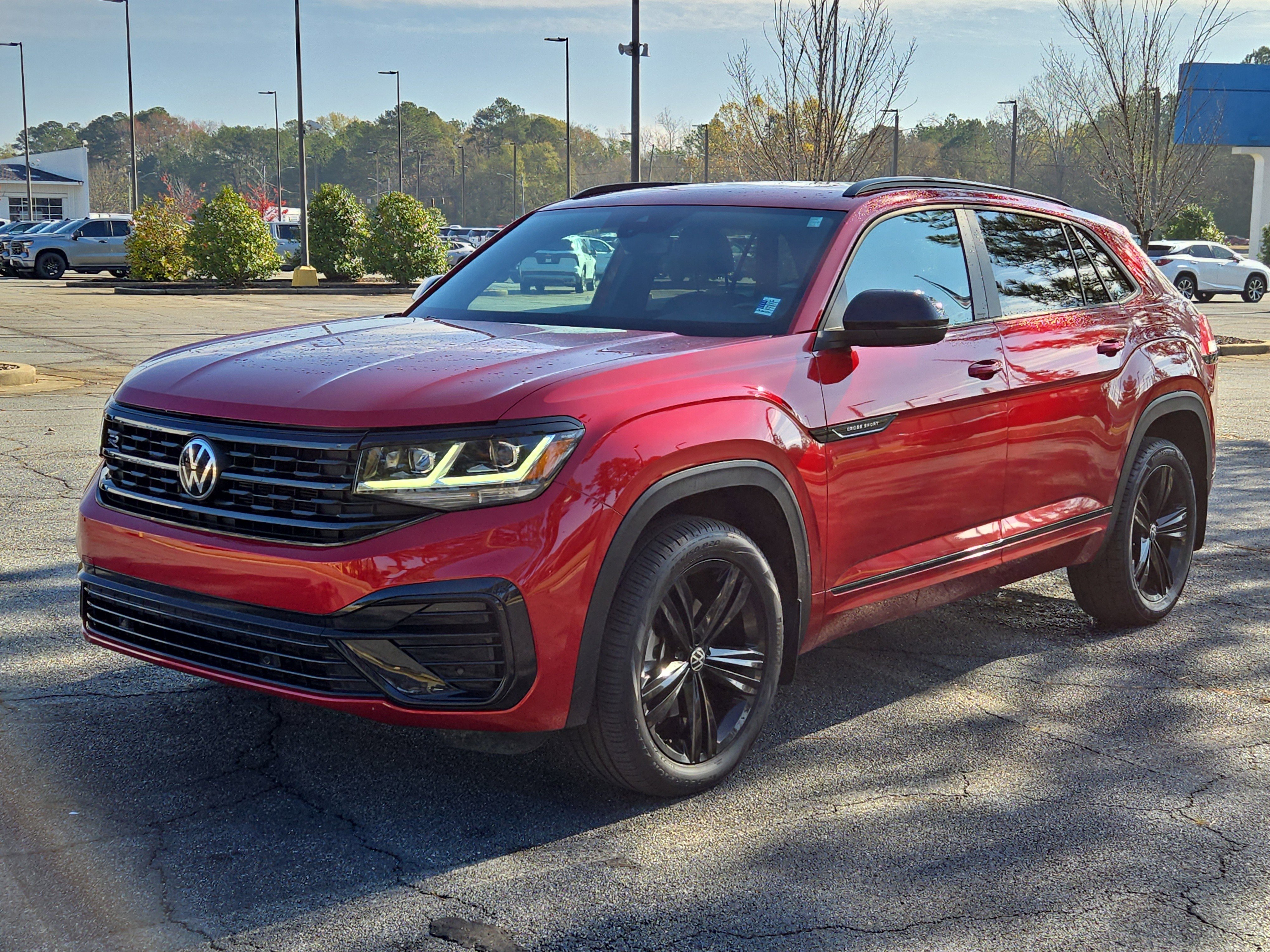 Used 2023 Volkswagen Atlas Cross Sport SEL R-Line image 2