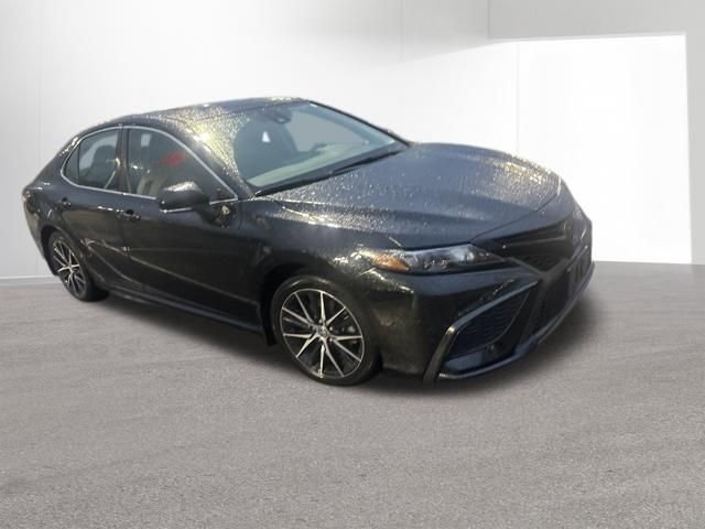 Used 2023 Toyota Camry SE FWD image 10