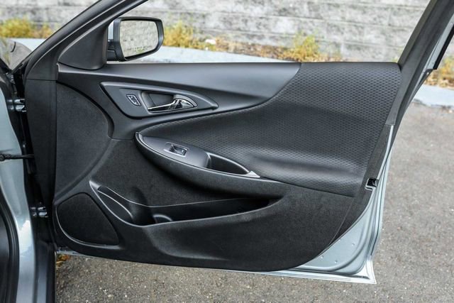 Used 2025 Chevrolet Malibu RS image 13