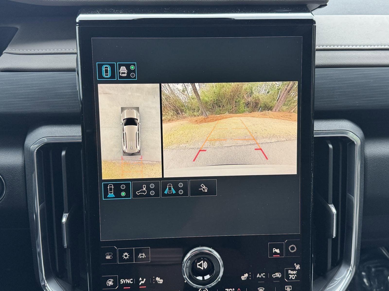 New 2025 GMC Acadia Elevation image 30