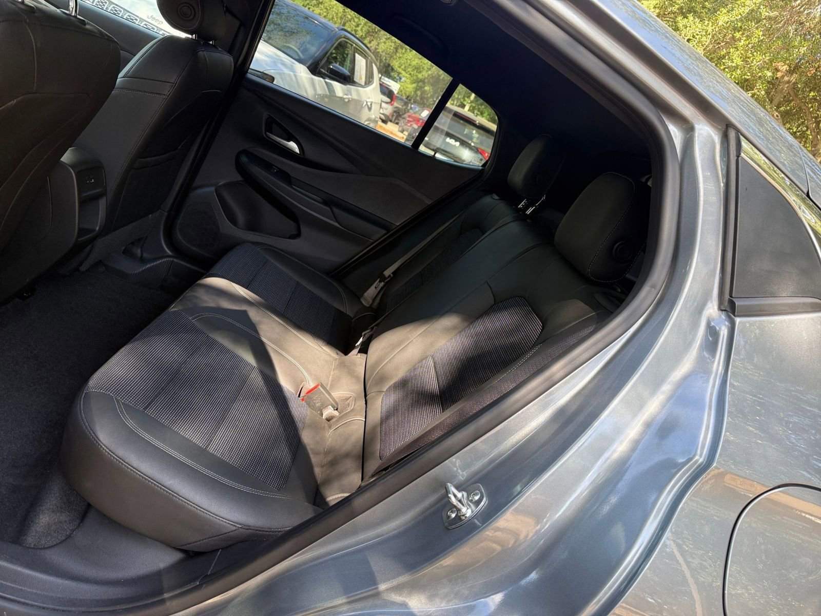 Used 2025 Buick Envista Preferred image 34