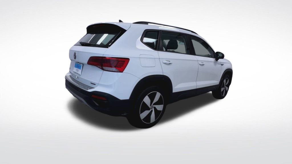 Used 2024 Volkswagen Taos S image 8