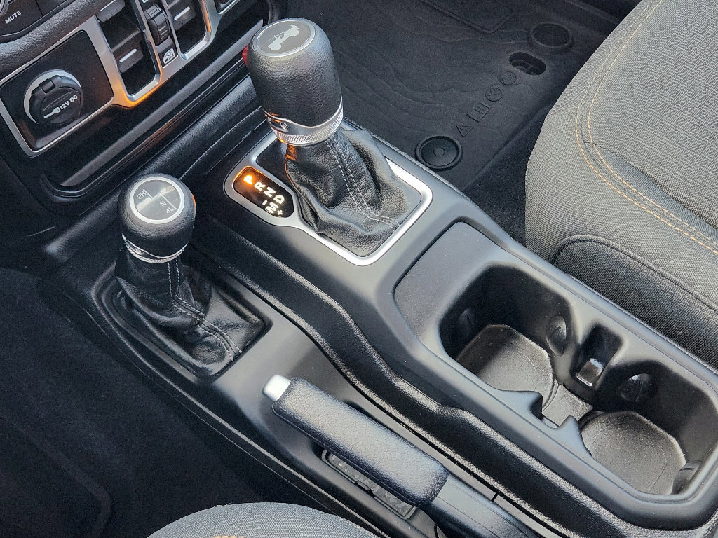 Used 2025 Jeep Wrangler Unlimited Sport image 20