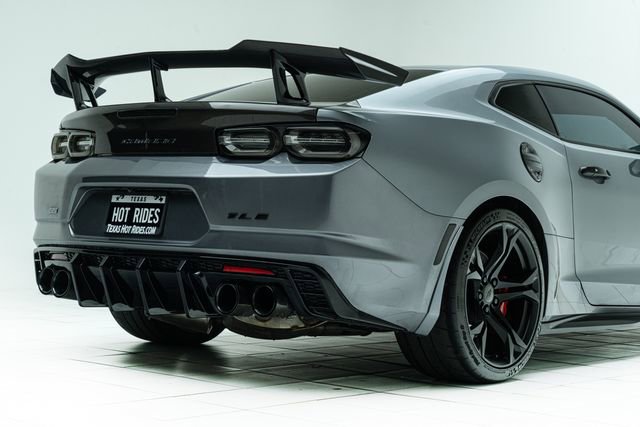 Used 2019 Chevrolet Camaro SS RWD image 14