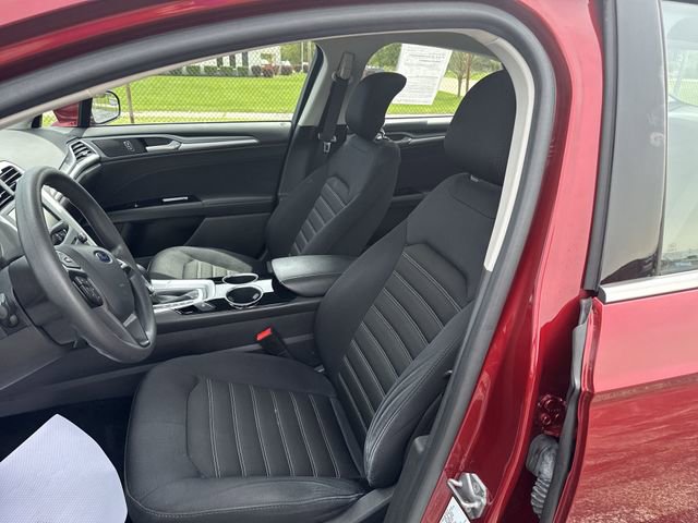 Used 2013 Ford Fusion SE FWD image 15