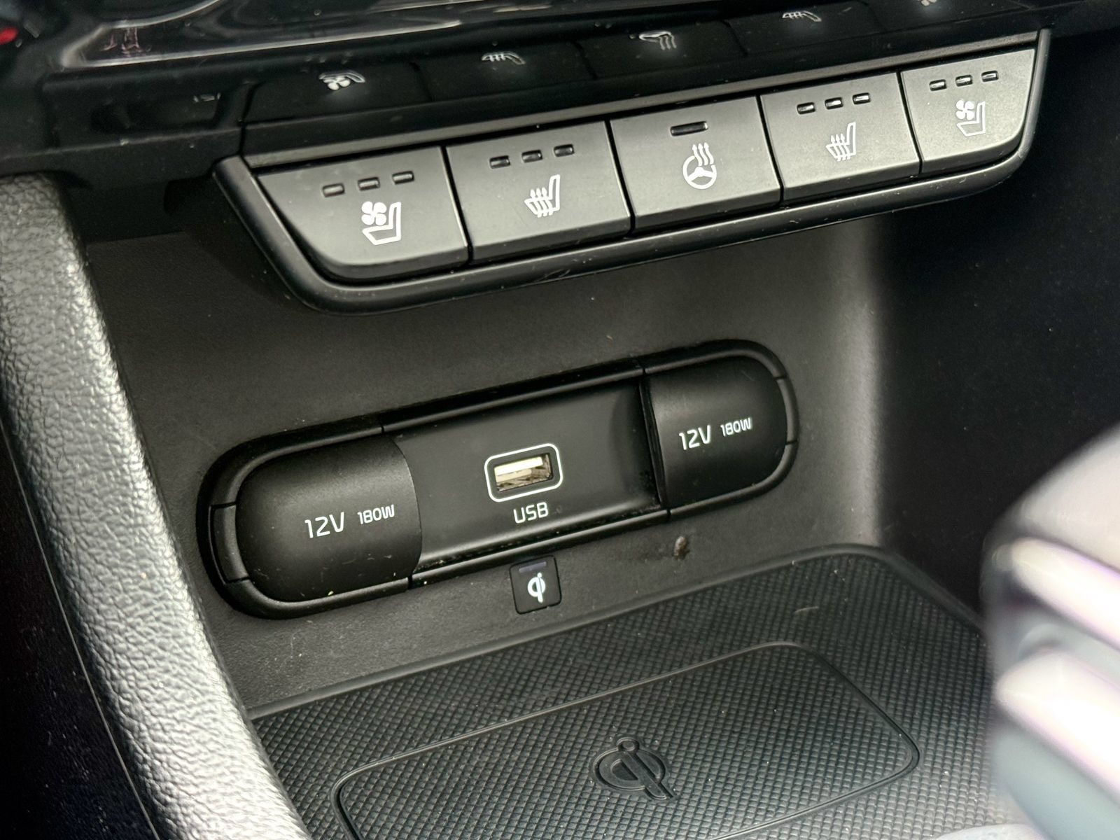 Used 2020 Kia Sportage EX w/ Option Group 15 AWD/4WD image 23