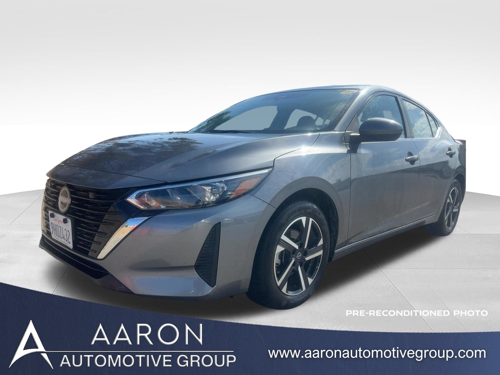 Used 2024 Nissan Sentra SV FWD image 1