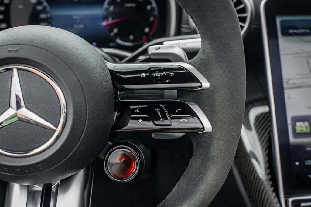 Used 2023 Mercedes-Benz SL 63 AMG 4MATIC image 25