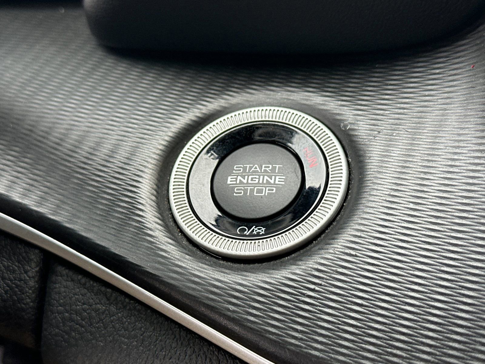 Used 2023 Jeep Grand Cherokee Altitude image 21