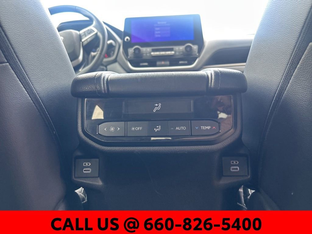Certified 2024 Toyota Grand Highlander AWD image 8