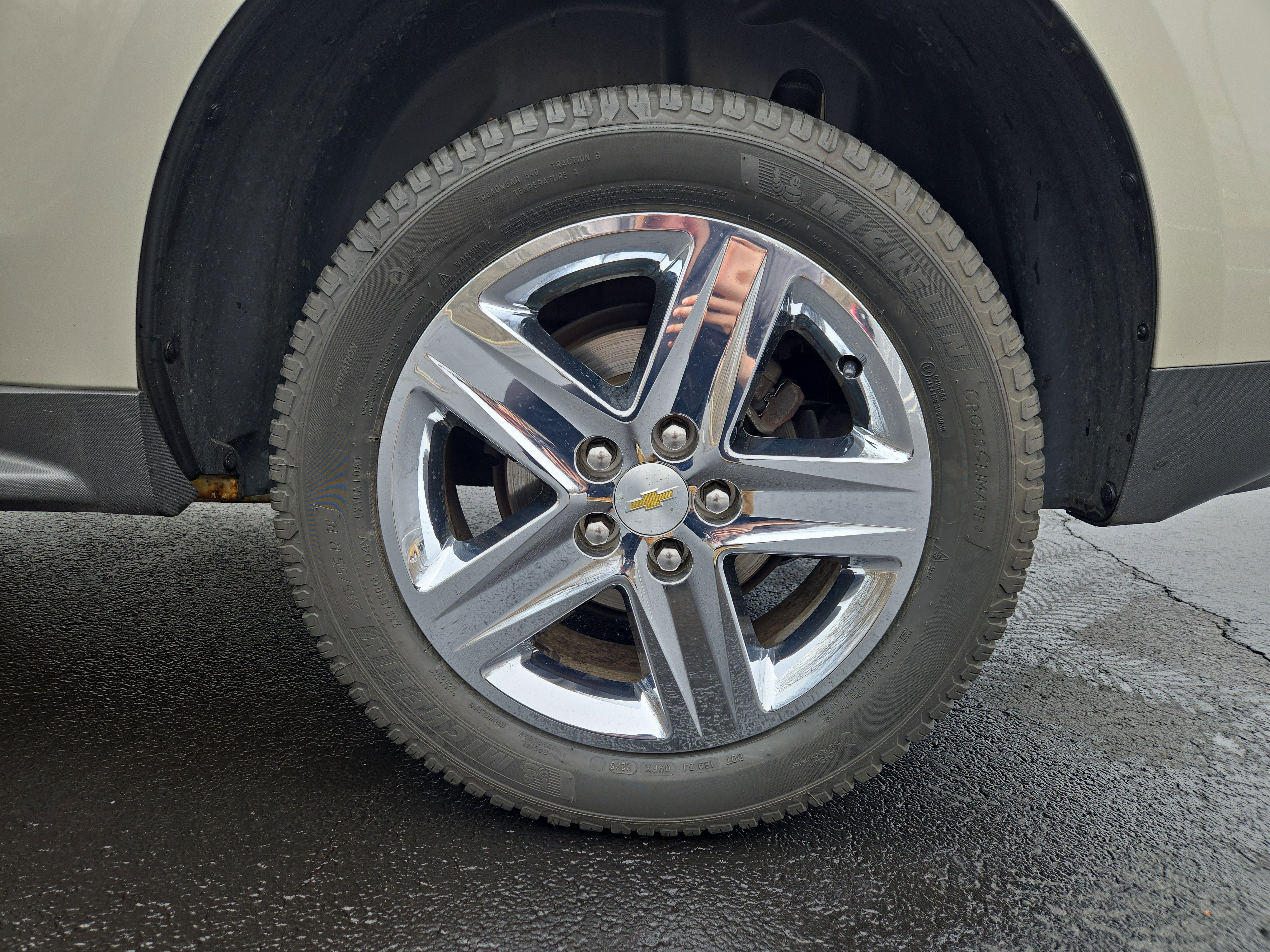 Used 2015 Chevrolet Equinox LTZ image 11