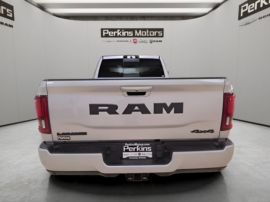 New 2026 RAM 2500 Laramie AWD/4WD image 4