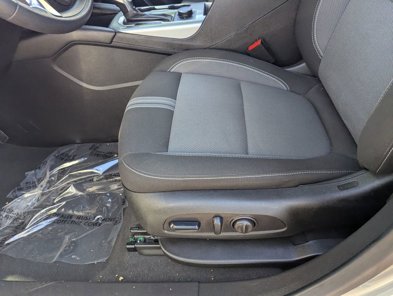 Used 2025 Chevrolet Blazer LT image 15