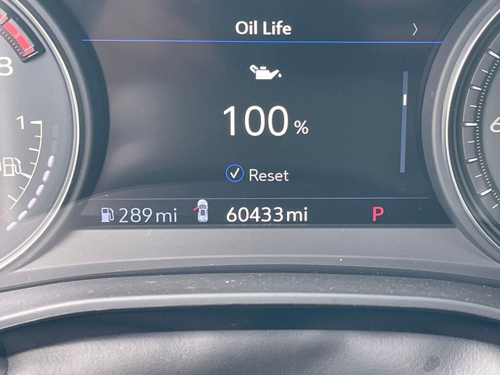 Used 2021 Cadillac XT5 Premium Luxury AWD/4WD image 4
