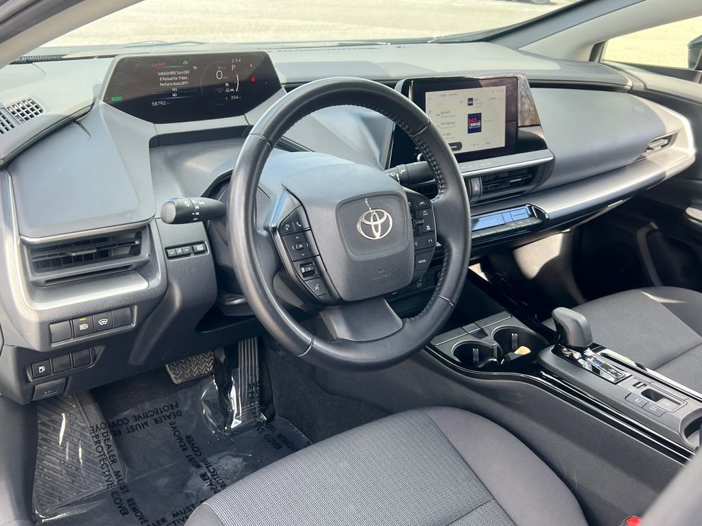 Used 2024 Toyota Prius LE image 18