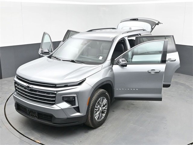 Certified 2025 Chevrolet Traverse LT w/ Driver Confidence Package image 52