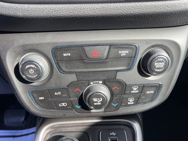 Used 2019 Jeep Compass Latitude w/ Popular Equipment Group image 18