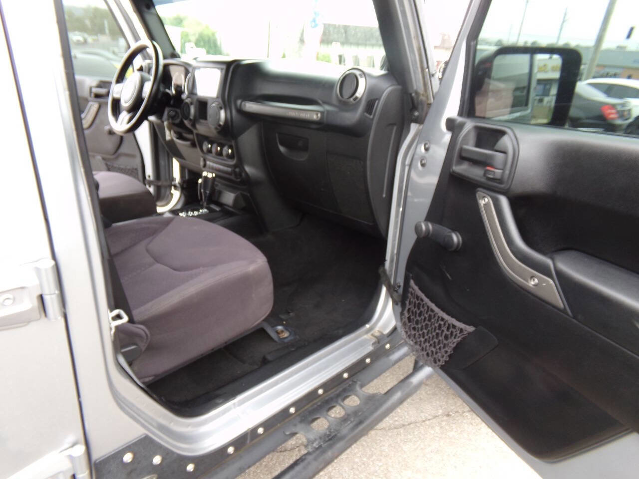 Used 2013 Jeep Wrangler Unlimited Sport w/ Connectivity Group image 30
