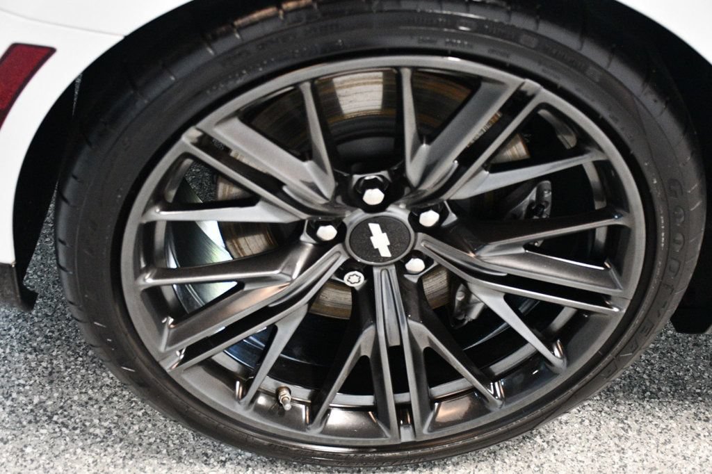 Used 2018 Chevrolet Camaro ZL1 RWD image 22