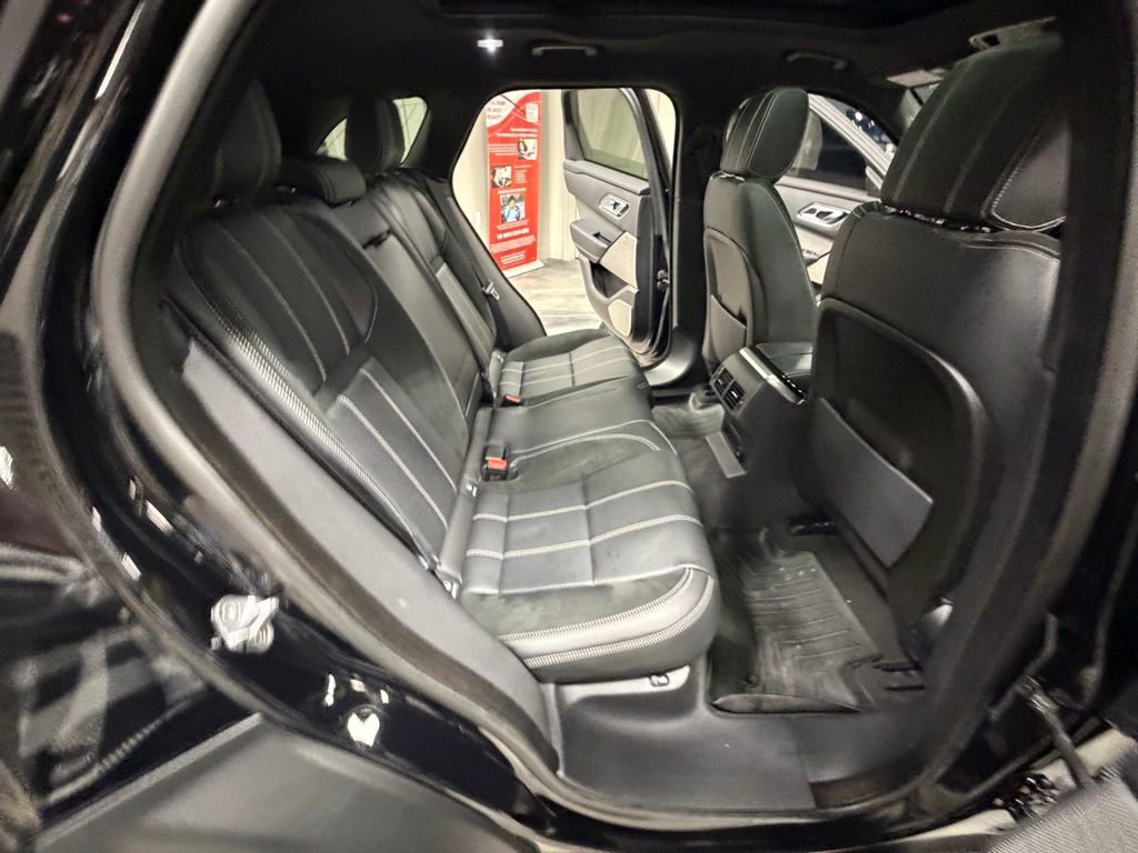 Used 2019 Land Rover Range Rover Velar R-Dynamic SE image 46