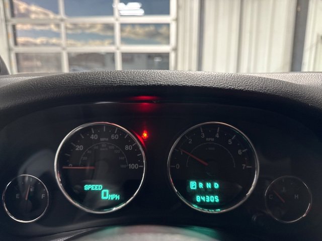 Used 2014 Jeep Wrangler Unlimited Sahara w/ Max Tow Package image 8