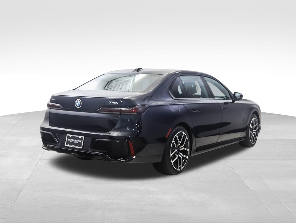 New 2026 BMW 740i xDrive image 5