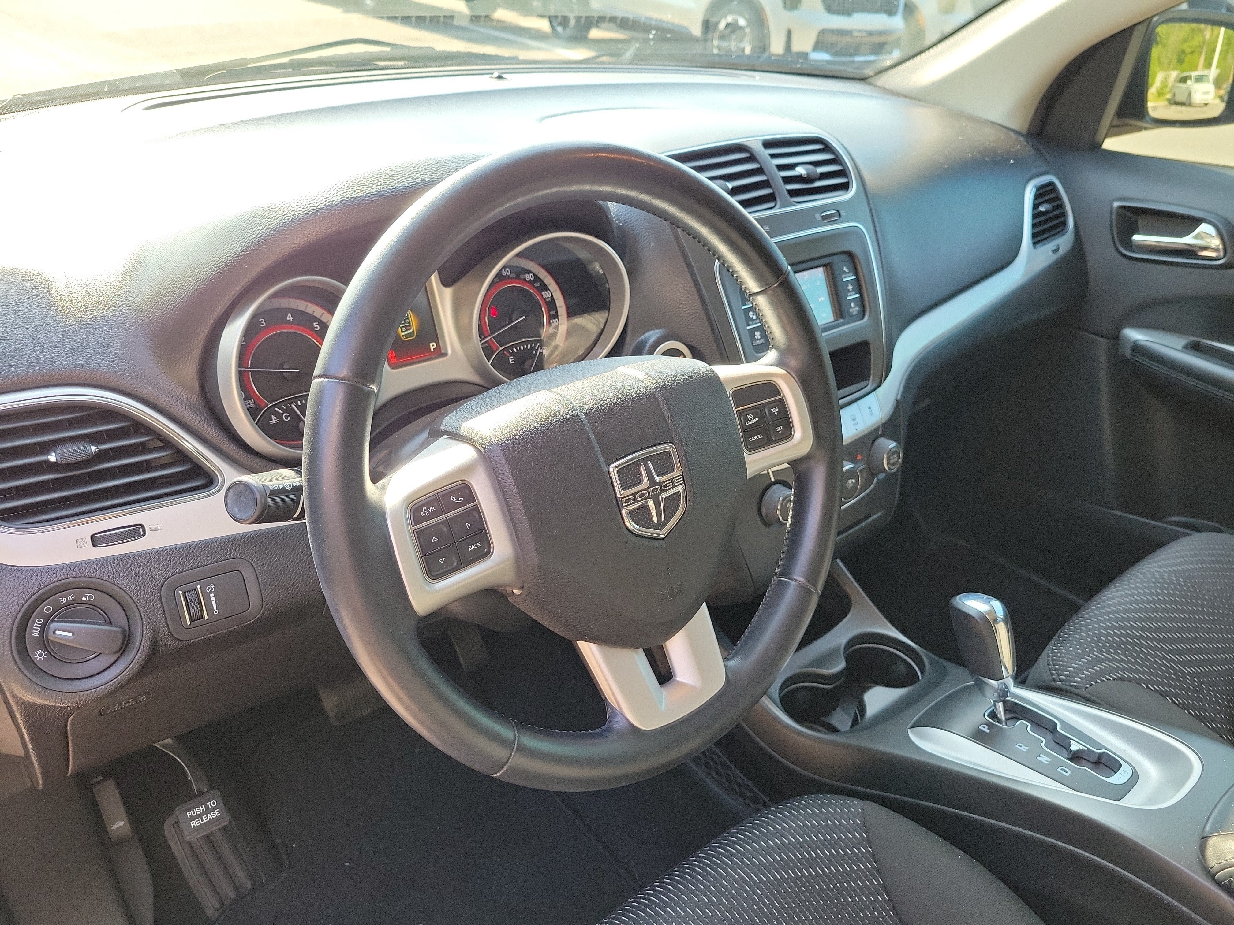 Used 2020 Dodge Journey SE w/ SE Popular Equipment Group FWD image 22