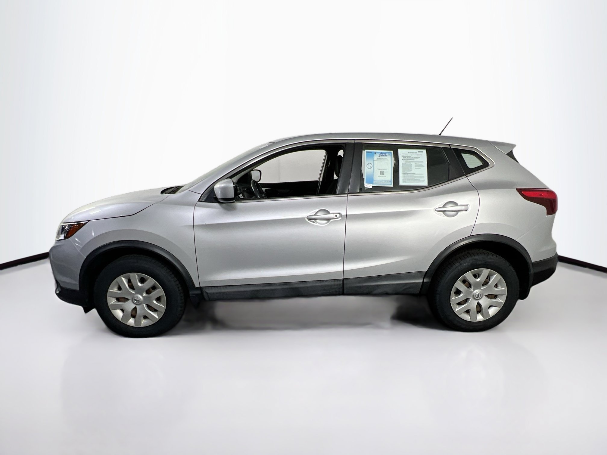 Used 2018 Nissan Rogue Sport S AWD/4WD image 8