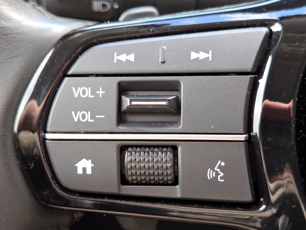 Certified 2024 Honda Pilot Touring image 18