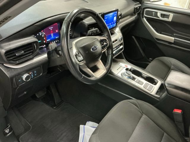Used 2022 Ford Explorer XLT image 14