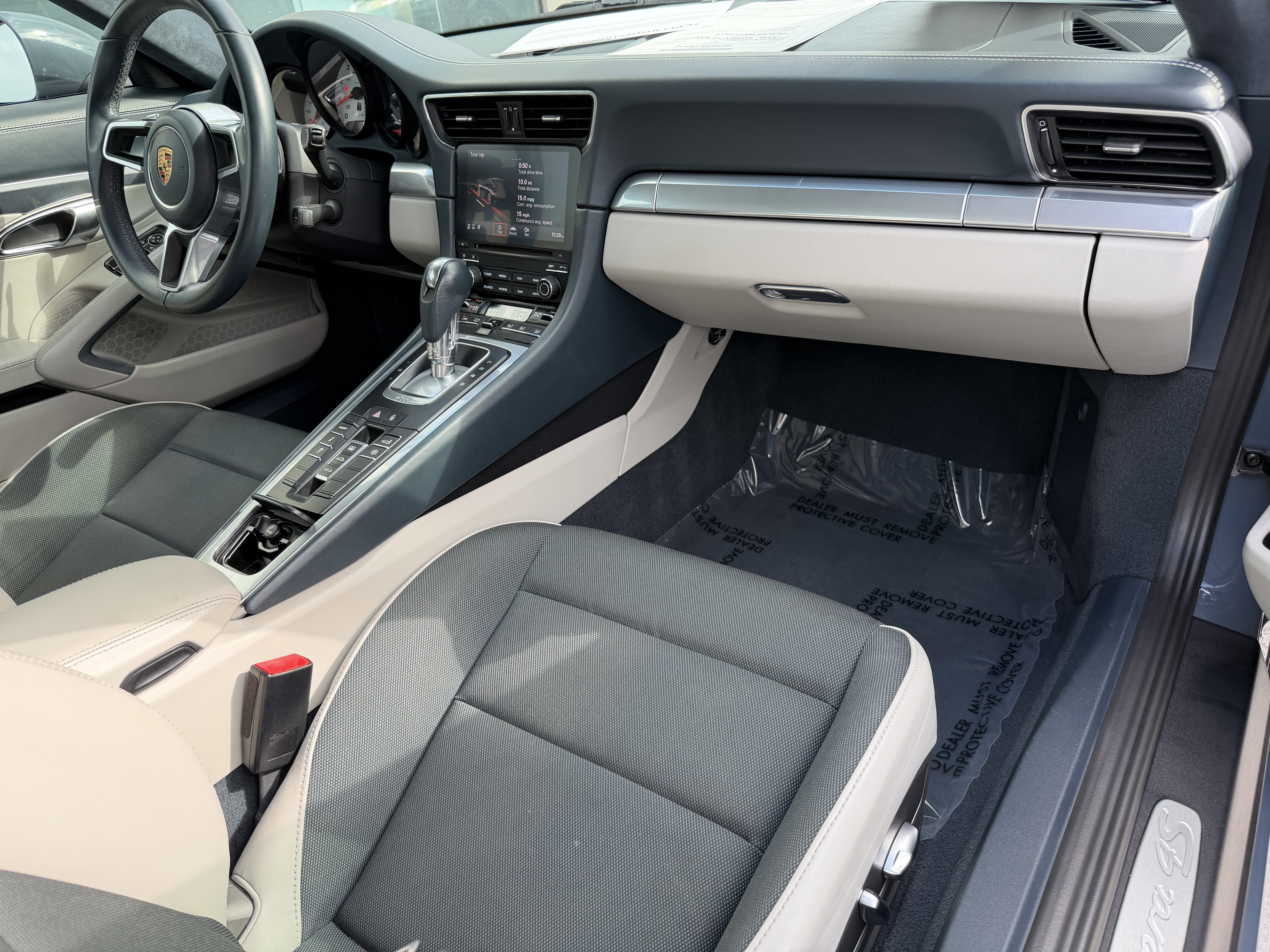 Certified 2018 Porsche 911 Carrera 4S image 14