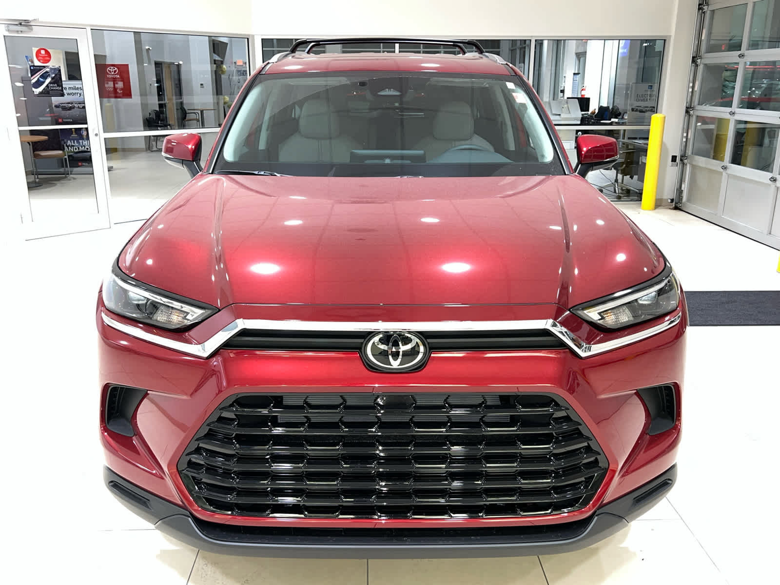 New 2026 Toyota Grand Highlander XLE image 3