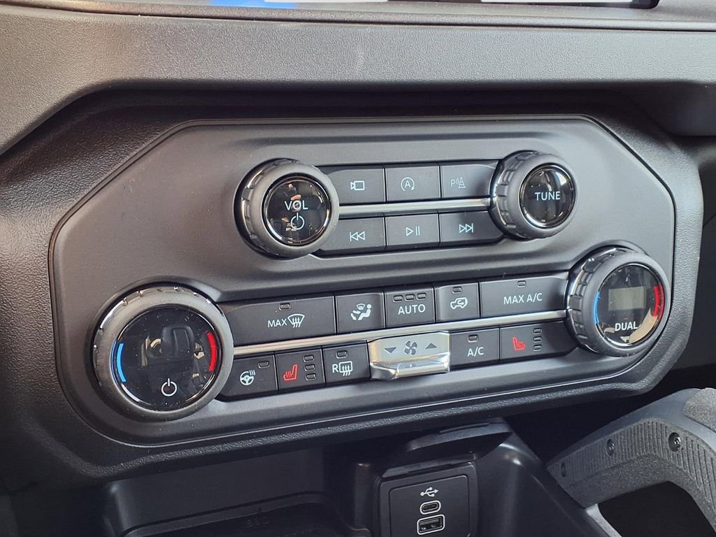New 2026 Ford Bronco Raptor AWD/4WD image 18