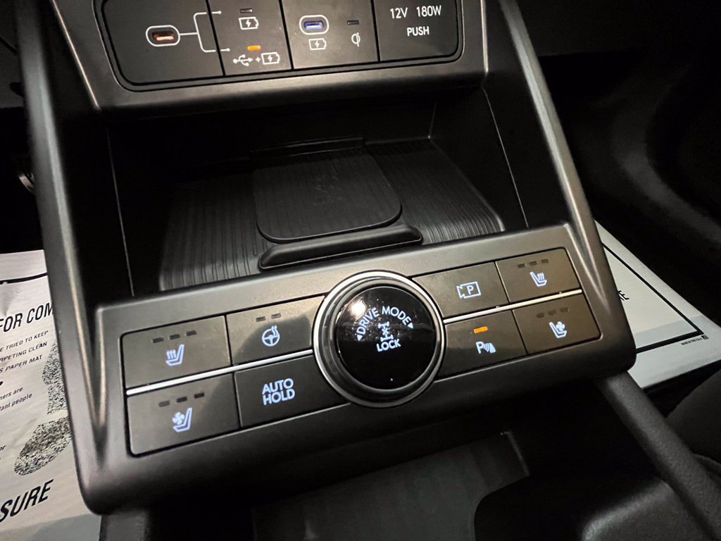 Certified 2026 Hyundai Kona Limited AWD/4WD image 32