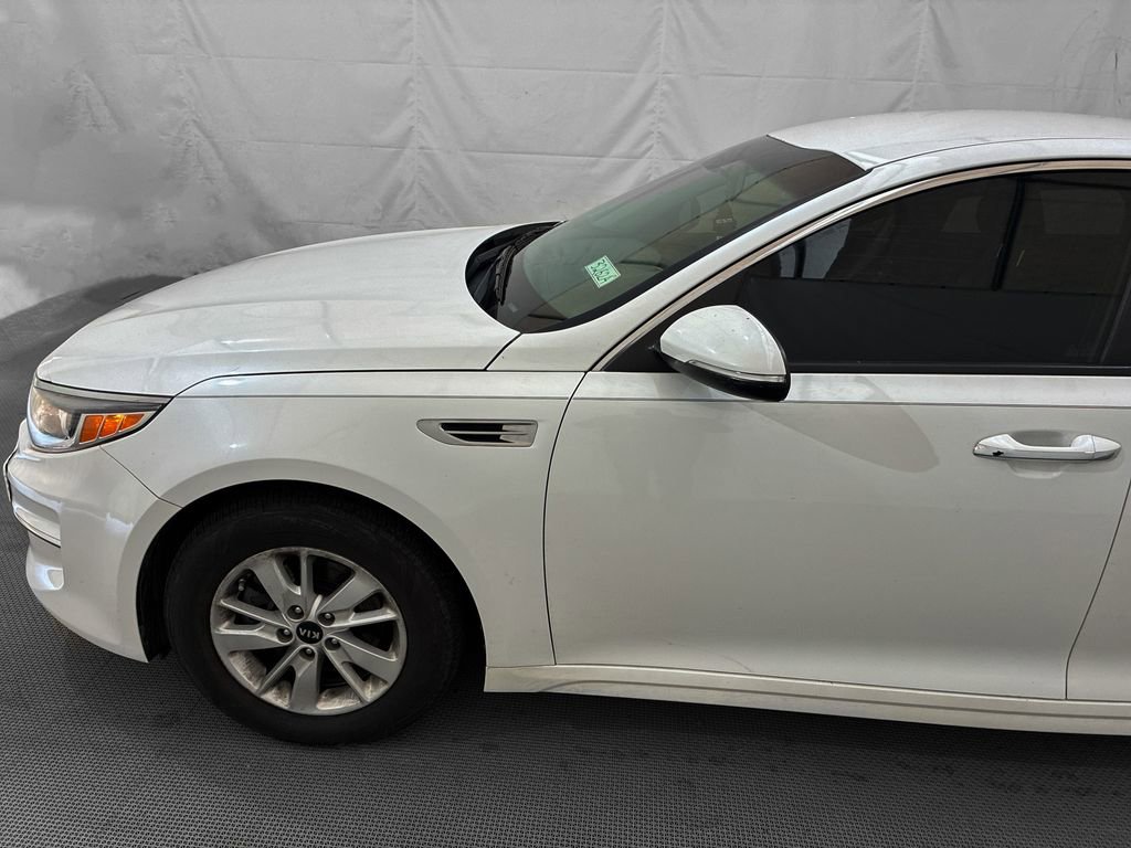 Used 2016 Kia Optima LX FWD image 3