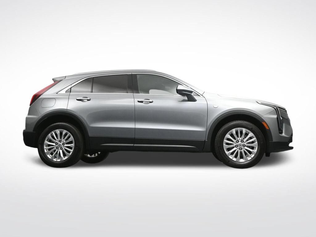 Used 2024 Cadillac XT4 Luxury w/ Cold Weather Package AWD/4WD image 29