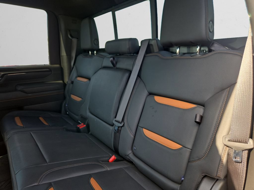 Used 2025 GMC Sierra 2500 AT4 AWD/4WD image 14