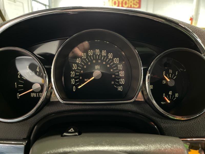 Used 2006 Chevrolet SSR w/ Preferred Equipment Group RWD image 29