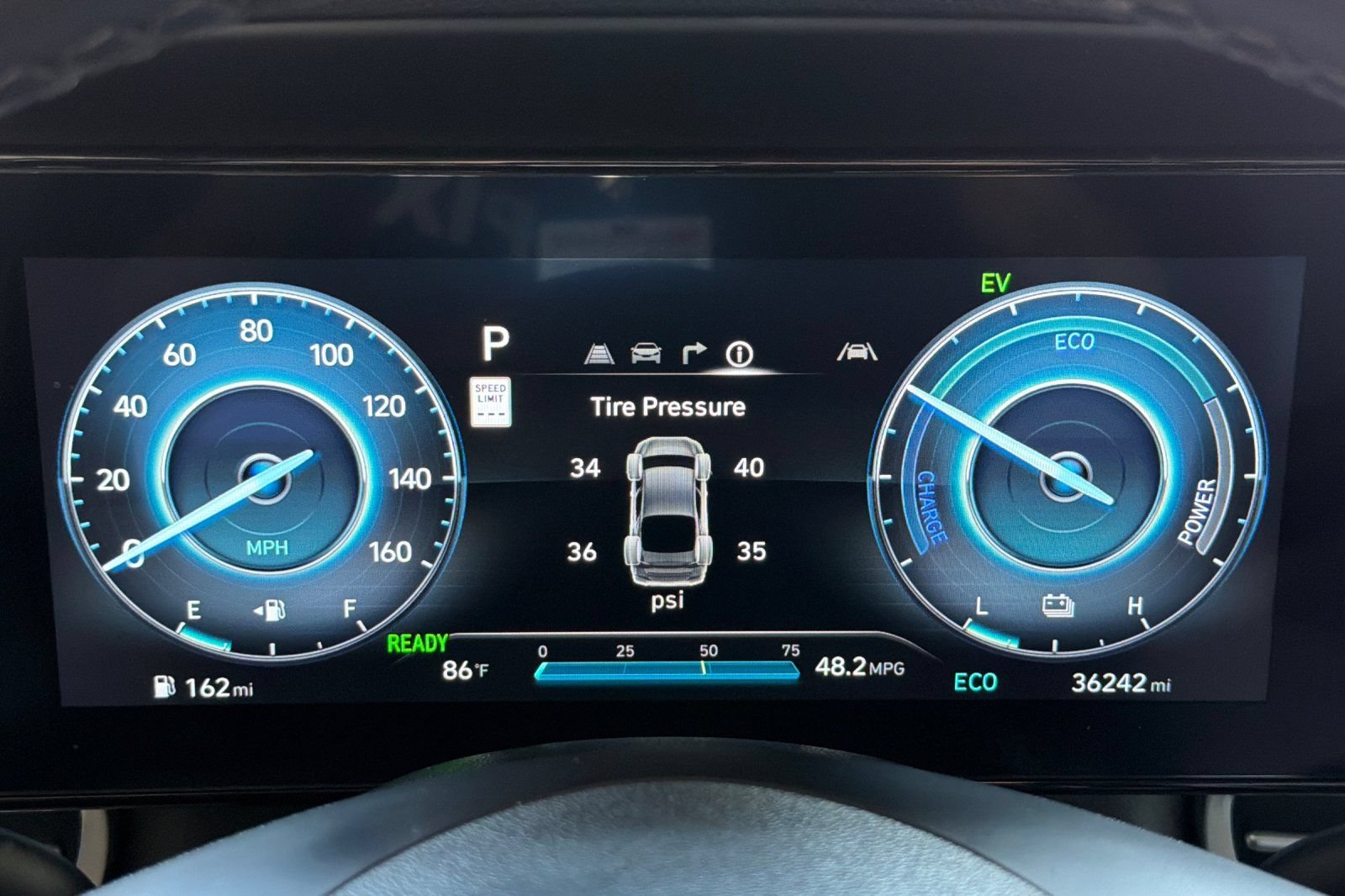 Used 2024 Hyundai Elantra Limited FWD image 33